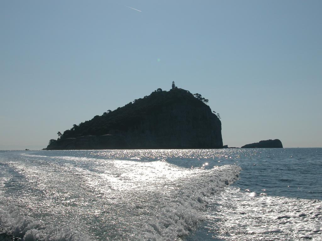 La Perla Del Magra Holidays House Monte Marcello Buitenkant foto